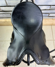 Load image into Gallery viewer, 17” MW Kieffer Wien DL Professional Dressage Saddle - Black