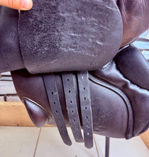 Load image into Gallery viewer, 17 1/2” B/29 (Medium) Stubben Siegfried II Jumping/XC Saddle - Brown