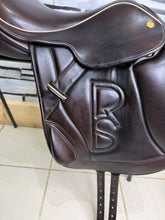 Load image into Gallery viewer, 16 1/2” Wide R.S. Saddles Excelle Monoflap Jump Saddle - Brown