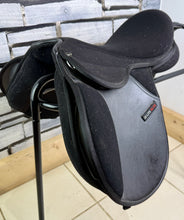 Load image into Gallery viewer, 15” Wide HiLite Elite Pony GP Saddle - Black