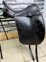 Load image into Gallery viewer, 17” Wide Ideal Toshina Dressage Saddle - Black