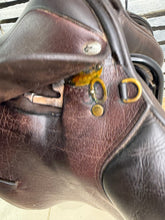 Load image into Gallery viewer, 17 1/2” MW Farrington Burford Event Saddle - Brown Buffalo