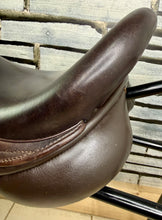 Load image into Gallery viewer, 17 1/2” MW Saferide English GP Saddle - Brown