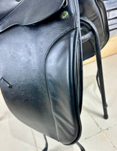 Load image into Gallery viewer, 17” Medium Prestige Hippos Dressage Saddle - Black