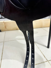 Load image into Gallery viewer, 17 1/2” MW Devoucoux Chiberta O Monoflap Jump Saddle - Brown