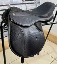 Load image into Gallery viewer, 14” XW Thorowgood Pony Club GP Saddle - Black