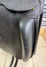 Load image into Gallery viewer, 17” Medium County Saddlery Fusion Dressage Saddle - Black