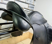 Load image into Gallery viewer, 17 1/2-18” Wide Ideal 1350 GP Saddle - Black
