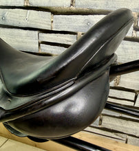 Load image into Gallery viewer, 17 1/2” MW Ideal 1350 GP Saddle - Black - Big Blocks - English Leather