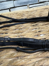 Load image into Gallery viewer, S/H Sabre English Flash Bridle -Black- Cob/Arab