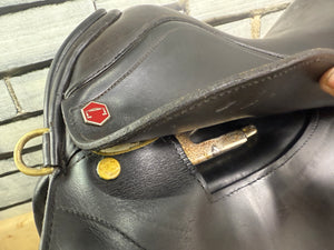 17 1/2” Wide Albion Selecta WH/GP/Jump Saddle - Brown