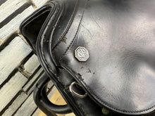 Load image into Gallery viewer, 17” MW Kieffer Wien DL Professional Dressage Saddle - Black