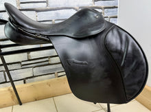 Load image into Gallery viewer, 18” Wide Jeffries Falcon Hawk Event Saddle - Black