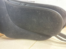 Load image into Gallery viewer, 16” Hi-Lite Elite Pony Dressage Saddle - Black