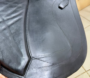 17 1/2” Changeable Gullet Utopia/Discovery GP Saddle - Black