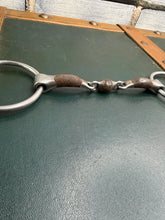 Load image into Gallery viewer, 5 1/2”/145mm Bombers Round Lozenge Loose Ring Snaffle - Sweet Iron