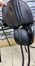 Load image into Gallery viewer, 16 1/2” 32/Wide Stubben Dressage Saddle - Brown