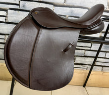 Load image into Gallery viewer, 17 1/2” Medium Silhouette Midas High Wither GP Saddle - Brown