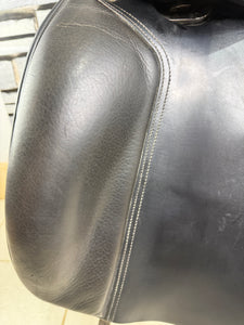 17” Medium/MW Barnsby Dressage Saddle - Black
