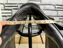 Load image into Gallery viewer, 18” MW Albion K2 GP Saddle - Black -Big Blocks- Mega Comfy