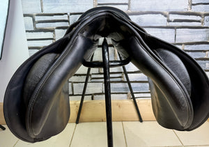 17 1/2” Medium/Changeable Gullet Bates Caprilli GP Saddle - Black