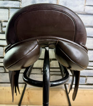Load image into Gallery viewer, 17 1/2” MW Saferide English GP Saddle - Brown