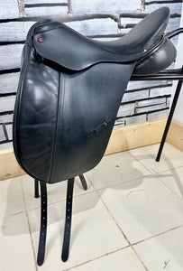 17” MN Albion SL Dressage Saddle - Black