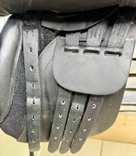 Load image into Gallery viewer, 16” Wide Native Pony Saddle Company WH/GP Saddle - Black