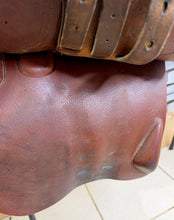 Load image into Gallery viewer, 17 1/2” Medium-MW Devoucoux Biarritz Double Flap Jump Saddle - Brown/Tan