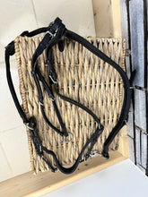 Load image into Gallery viewer, S/H Elasticated Long Bridge Breastplate &amp; Mart -Cob- Black