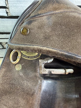 Load image into Gallery viewer, 18” Wide-XW Fylde Show/Working Hunter Saddle -Brown- Suede Top