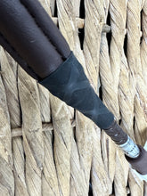 Load image into Gallery viewer, 20”/50cm English Made Short BS Legal Jumping Whip/Cushioned Bat - Brown/Black