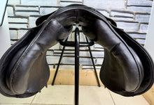 Load image into Gallery viewer, 17” XXW Hamilton Balance GP Saddle - Black - 7X Wide