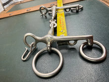 Load image into Gallery viewer, 4 1/2” Fylde French Link Show Pelham Bit - Showing