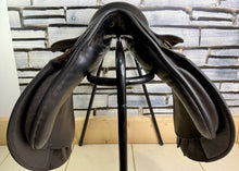 Load image into Gallery viewer, 16” Medium Farrington Pony GP Saddle - Black