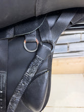 Load image into Gallery viewer, 16 1/2” Wide-XW Changeable Gullet Thorowgood Long Leg Pony GP Saddle -Black- Flocked
