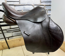 Load image into Gallery viewer, 17” XW Hamilton Balance GP Saddle - Brown - 4X Wide - Cob Hoop Tree