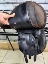 Load image into Gallery viewer, 15” MW Changeable Gullet Thorowgood Pony Club GP Saddle - Brown - Flocked