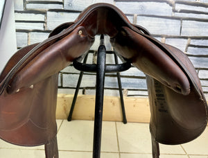 17 1/2” MW Devoucoux Chiberta O Jump Saddle - Brown