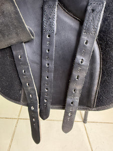 17 1/2” MW/Changeable Gullet Thorowgood T6 GPD Saddle - Black