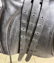 Load image into Gallery viewer, 17 1/2” Wide Greyfriers Saddle Company English GP Saddle - Brown
