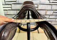 Load image into Gallery viewer, 16 1/2” Global Saddlery English 1 1/4 St/8kg Weighted Racing Saddle - Brown