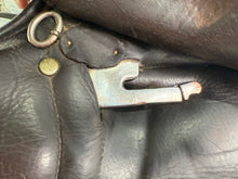 Load image into Gallery viewer, 17 1/2” Medium Silhouette MonoFlap Jump Saddle - Brown