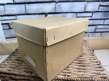 Load image into Gallery viewer, S/H Beautiful Vintage Patey Beagler Riding/Showing Hat - 6 5/8