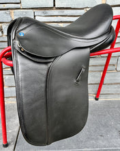 Load image into Gallery viewer, 15 1/2” MW Barnsby WH Saddle - Black