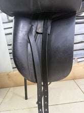 Load image into Gallery viewer, 17” Medium Albion Style Dressage Saddle - Black