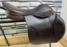 Load image into Gallery viewer, 18” Wide GFS Close Contact Jump Saddle - Brown - Double Flap