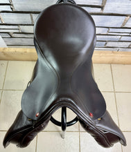 Load image into Gallery viewer, 17 1/2” Wide Albion K2 Adjusta GP Saddle - Brown