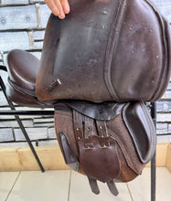 Load image into Gallery viewer, 15 1/2” Wide Excelle/Walsall Riding English Pony GP Saddle - Brown
