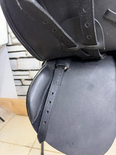 Load image into Gallery viewer, 15” Medium Leather Pony GP/Jump Saddle - Black - Point &amp; Balance Straps